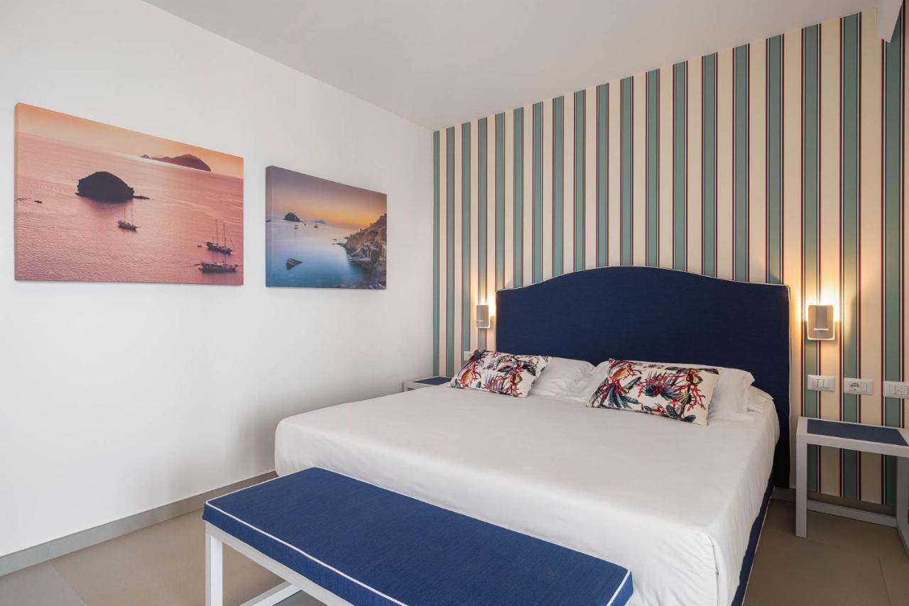 Capo dʼOrlando Seaside Hotel מראה חיצוני תמונה